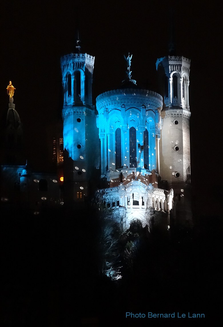 La Basilique de Fourvière lors de la Fête de la Lumière 2014